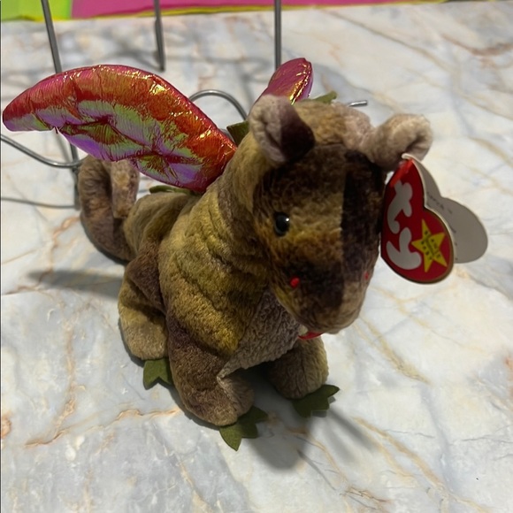 Ty COLECTORS SCORCH THE DRAGON BEANIE with Tyrannosaurus Rex Features - Picture 7 of 9